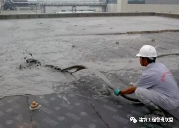 屋面保温的三种做法:现浇、铺贴、喷涂(图9) 屋面保温的三种做法:现浇、铺贴、喷涂(图9)