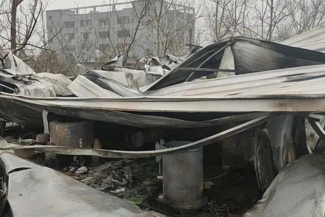 彩钢板建筑防火,选对“芯材”是关键!(图6) 彩钢板建筑防火,选对“芯材”是关键!(图6)